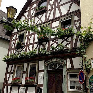 Restaurant, Braubach: Sanierung seitlich eindringender Feuchte